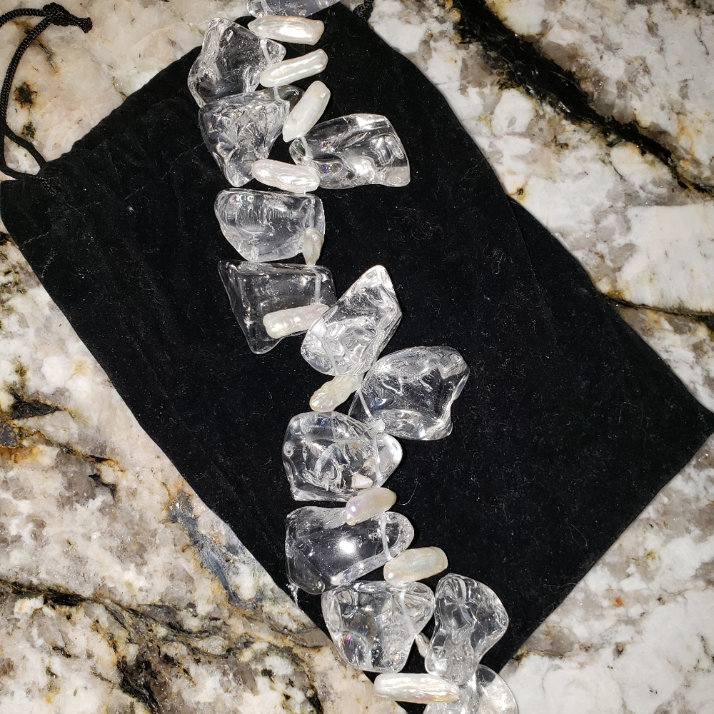 Crystal necklace with Freshwater pearls.